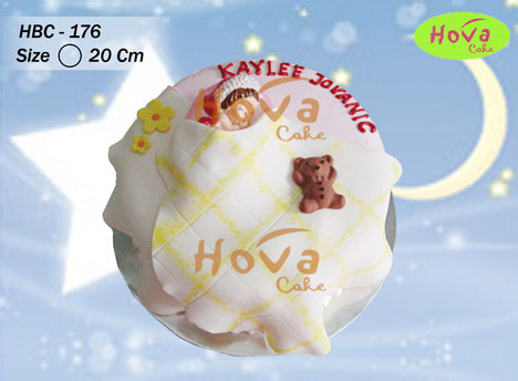Simple White Baby Cake untuk Baby Birthday Cake